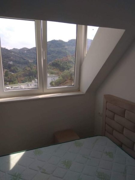 Tirane, jepet me qera apartament 1+1 Kati 3, 50 m² 350 Euro (LIQENI I THATE)