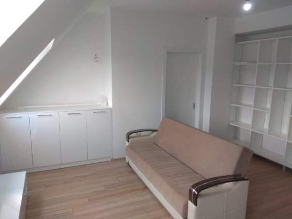 Tirane, jepet me qera apartament 1+1 Kati 3, 50 m² 350 Euro (LIQENI I THATE)