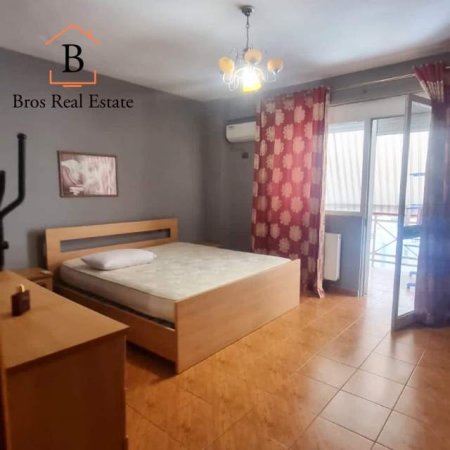 Tirane, jepet me qera apartament 2+1+BLK Kati 2, 120 m² 600 Euro (Vaso Pasha,prane Gardes)