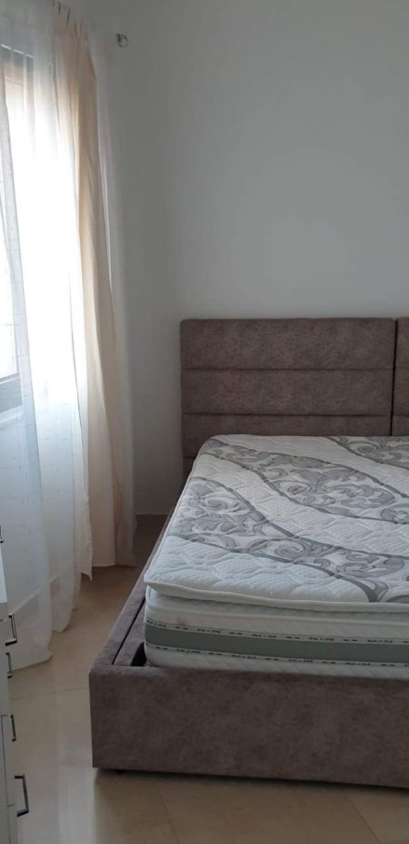 Tirane, jepet me qera Kati 5, 50 m² 420 Euro (Blv Zogu i pare)