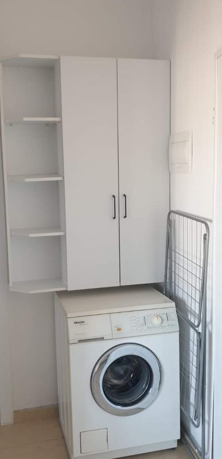 Tirane, jepet me qera Kati 5, 50 m² 420 Euro (Blv Zogu i pare)