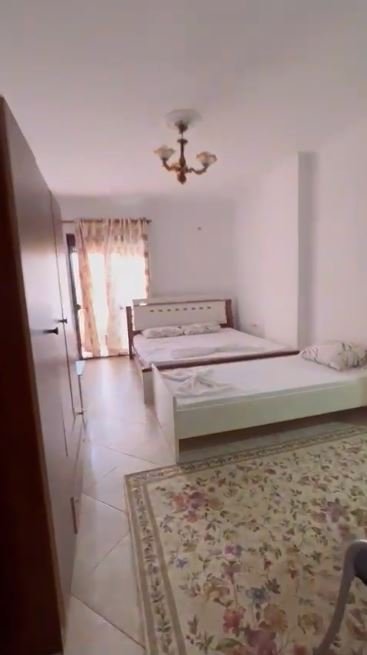 Tirane, jepet me qera apartament 1+1 Kati 3, 40 m² 400 Euro (rruga mahmut fortuzi)