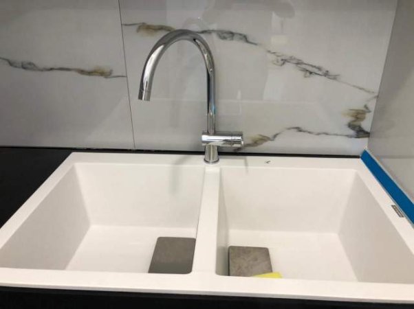 Tirane, jepet me qera apartament 1+1 Kati 2, 32 m² 220 Euro (rruga dr shefqet ndroqi)