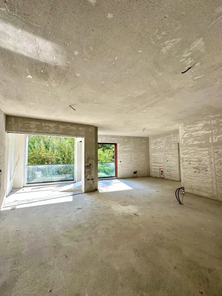 Tirane, shes apartament 2+1 , 143 m² 560.000 € (Air albania)