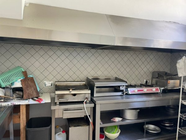 Durres, jepet me qera lokal , 75 m² 700 € 