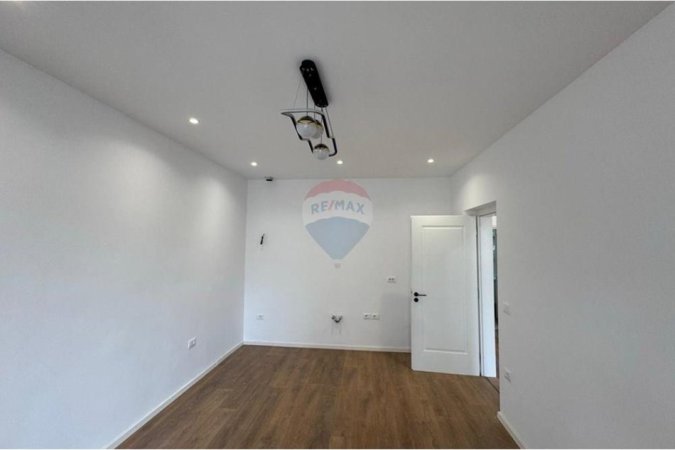 Tirane, jepet me qera apartament 2+1+Ballkon , 68 m² 600 € (Myslym Shyri)