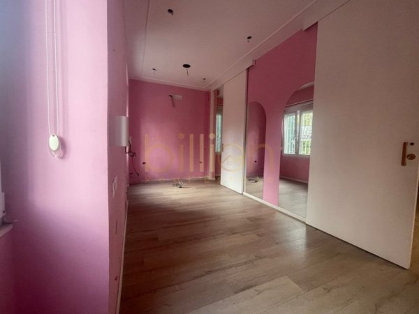 Ambjent biznesi per Qira tek Sheshi Willson