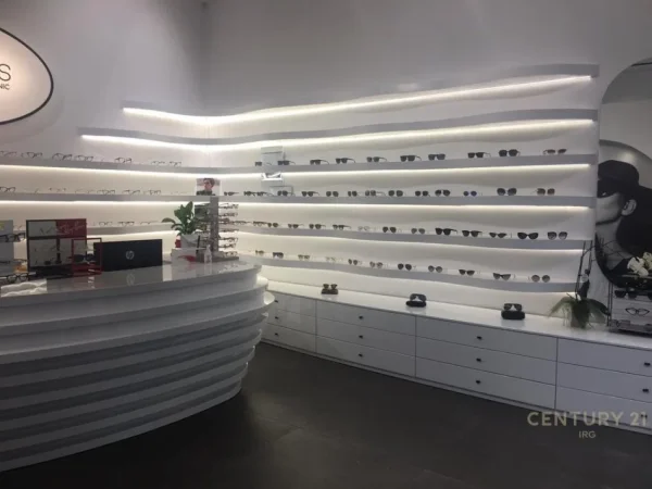 Tirane, jepet me qera ambjent biznesi Kati 0, 100 m² 1.600 € (Stadiumi Dinamo)