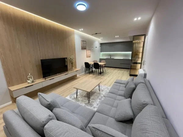 Tirane, jepet me qera apartament 2+1+Ballkon Kati 4, 124 m² 1.500 € (Rruga e Ullishtes)
