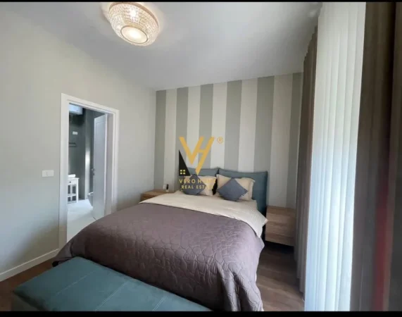 Tirane, jepet me qera apartament 3+1+Ballkon Kati 3, 143 m² 1.500 € (LIQENI I THATE)