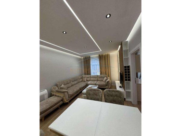 Tirane, jepet me qera 3+1+Ballkon Kati 6, 116 m² 630 € (UNIVERS CITY / QTU)