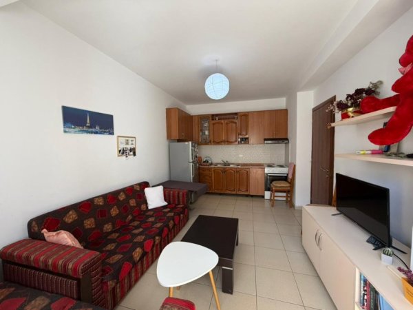 Tirane, shitet apartament 1+1 Kati 6, 67 m² 98.000 € (Prane Hotel Roland ne Astir.)
