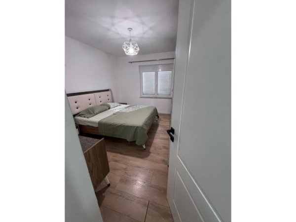 Tirane, jepet me qera apartament 1+1+Ballkon Kati 2, 58 m² 500 € (Shkolla e Baletit)