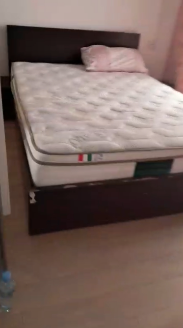 Tirane, jepet me qera apartament 1+1 , 60 m² 420 € (komuna e parisit)