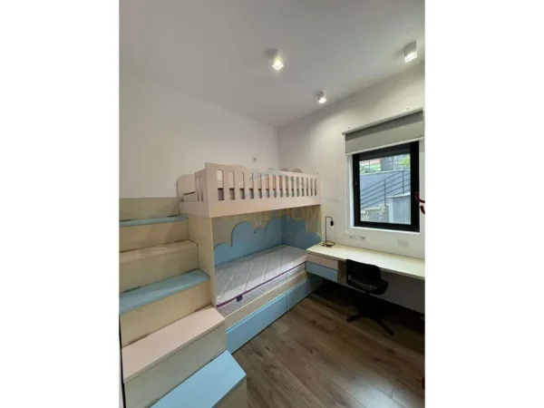 Tirane, jepet me qera apartament 2+1 Kati 1, 82 m² 750 € (REZIDENCA KODRA E DIELLIT)
