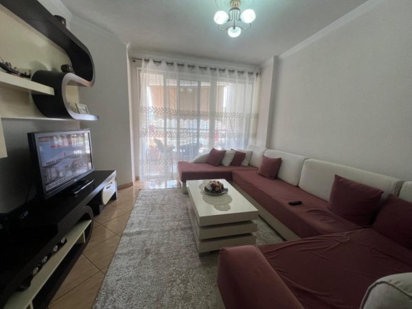 Tirane, shitet apartament 2+1+Ballkon Kati 5, 125.000 € 
