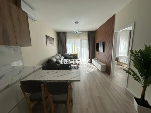 Tirane, jepet me qera apartament 2+1+Ballkon Kati 4, 76 m² 900 € (Zogu i Zi Tirana, Albania)