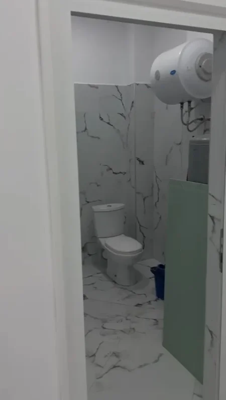 Lushnje, shes dyqan Kati 0, 