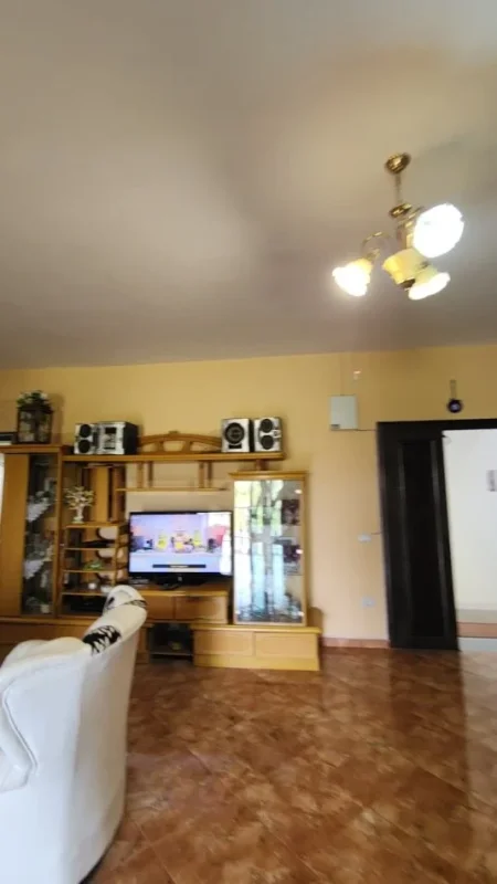 Lushnje, shitet Vile 2 Katshe Kati 0, 