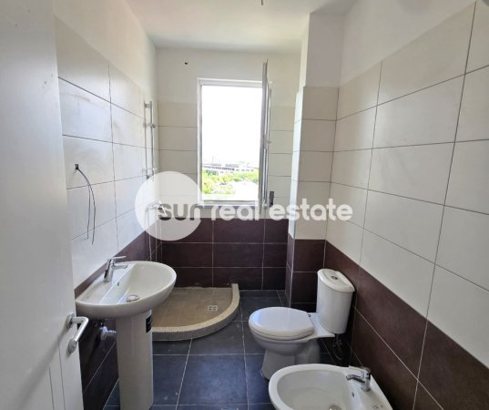 Shkoder, shitet apartament 1+1+Ballkon Kati 6, 89 m² (AFER POLICISE)