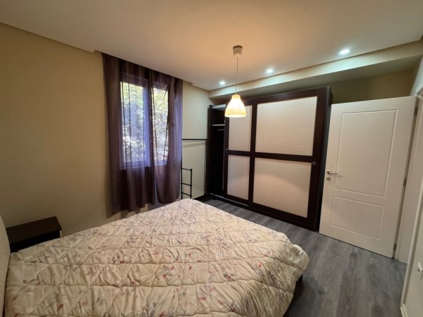 Tirane, jepet me qera apartament 1+1 Kati 4, 550 € 