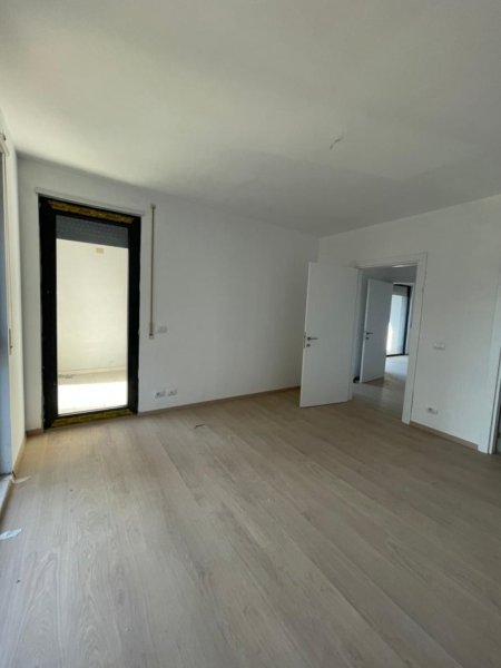 Tirane, shitet apartament 2+1 Kati 5, 118 m² 152.750 € 