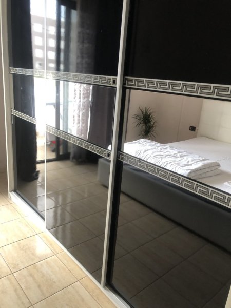 Tirane, jepet me qera apartament 1+1+Ballkon Kati 6, 83 m² 40 € (Rruga Gjon Buzuku)