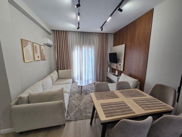 Tirane, jepet me qera apartament 2+1 Kati 3, 110 m² 700 € (Porcelani.)