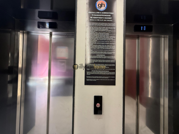 Tirane, jepet me qera apartament 2+1+Ballkon Kati 4, 86 m² 1.000 € (Vasil Shanto)