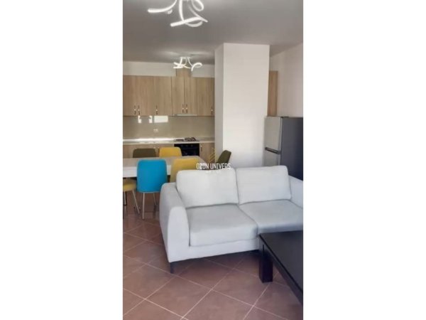 Tirane, shitet apartament 2+1+Ballkon Kati 6, 112 m² 187.000 € (Varri Bamit, Kompleksi Colombo Tirana, Albania)