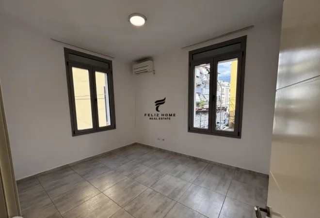 Tirane, jepet me qera zyre Kati 2, 75 m² 500 € (RRUGA E DIBRES)