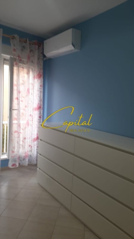 Tirane, jepet me qera apartament 2+1 Kati 2, 96 m² 650 € (RRUGA E KAVAJES)