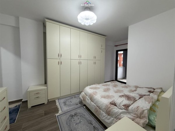 Tirane, jepet me qera apartament 1+1+Ballkon Kati 7, 100 m² 600 € (feiz hizmo)