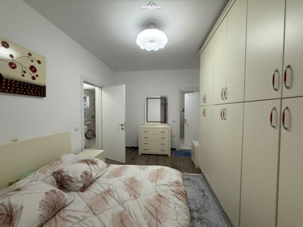 Tirane, jepet me qera apartament 1+1+Ballkon Kati 7, 100 m² 600 € (feiz hizmo)