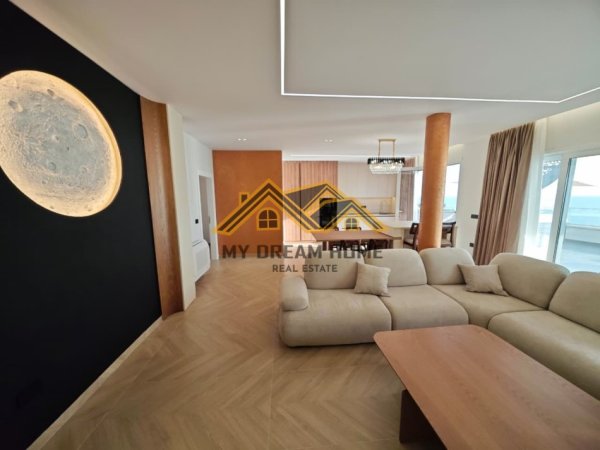 Durres, shitet apartament ne plazh 2+1 , 217 m² (plazh)