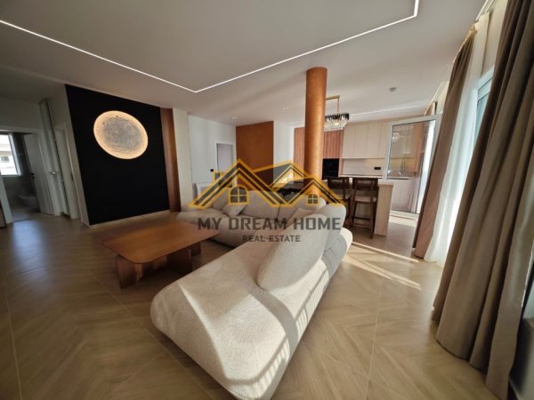 Durres, shitet apartament ne plazh 2+1 , 217 m² (plazh)