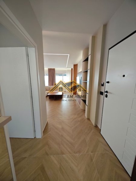 Durres, shitet apartament ne plazh 2+1 , 217 m² (plazh)