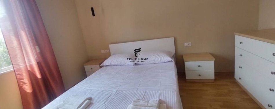 Tirane, jepet me qera apartament 1+1 Kati 2, 65 m² 600 € (SELVIA)