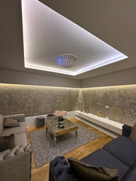 🏡 SHITET APARTAMENT 3+1+2 – PRANË STADIUMIT “AIR ALBANIA”, RRUGA E ELBASANIT