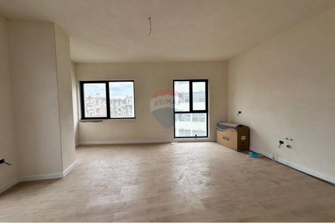 Tirane, jepet me qera zyre , 110 m² 1.100 € (Vasil Shanto)