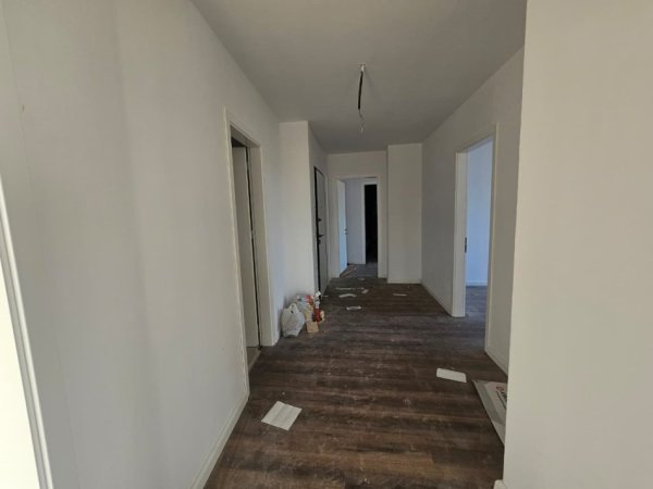 Tirane, shitet apartament 3+1+Aneks+Ballkon , 215 m² 675.000 € (Lake View Rezidence)