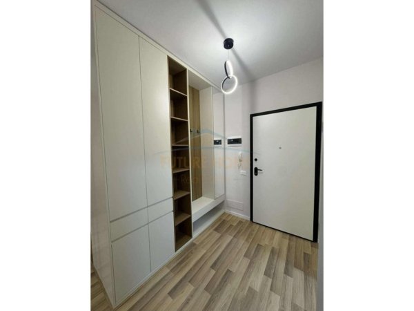Tirane, jepet me qera apartament 1+1+Ballkon Kati 3, 68 m² 550 € (Bulevardi Migjeni)