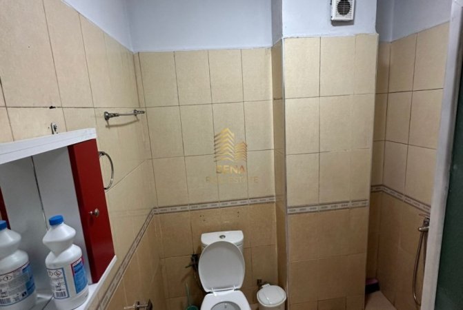 Tirane, jepet me qera apartament 2+1+Ballkon Kati 1, 78 m² 500 € (Rruga Teodor Keko)