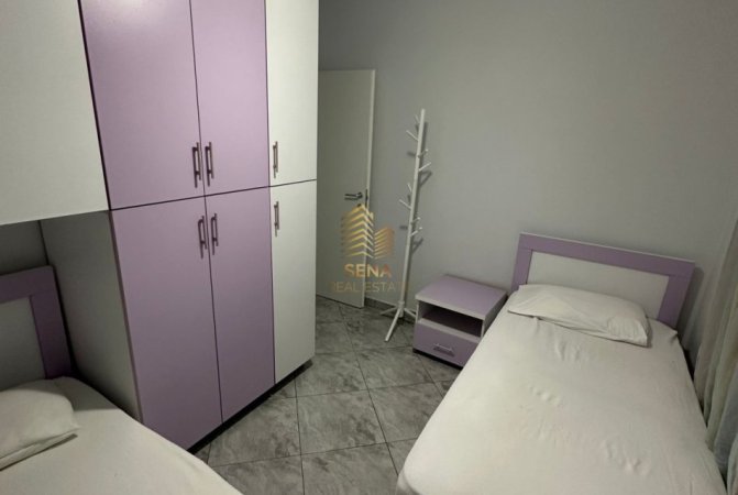 Tirane, jepet me qera apartament 2+1+Ballkon Kati 1, 78 m² 500 € (Rruga Teodor Keko)
