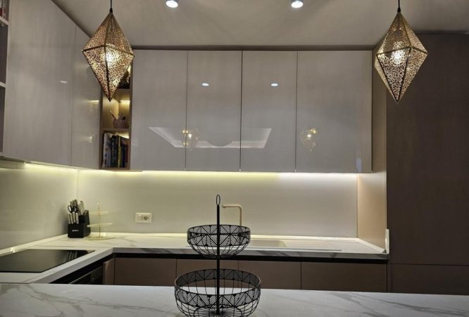 Tirane, shitet apartament 3+1+Aneks+Ballkon Kati 1, 130 m² 390.000 € (Rruga Elbasanit)