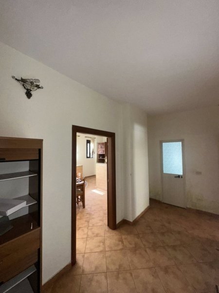 Durres, shes apartament 2+1+Ballkon Kati 6, 105 m² 90.000 € (KUSHTRIMI LIRIS)