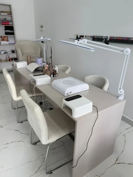 Tirane, shes ambjent biznesi Kati 1, 15 m² 