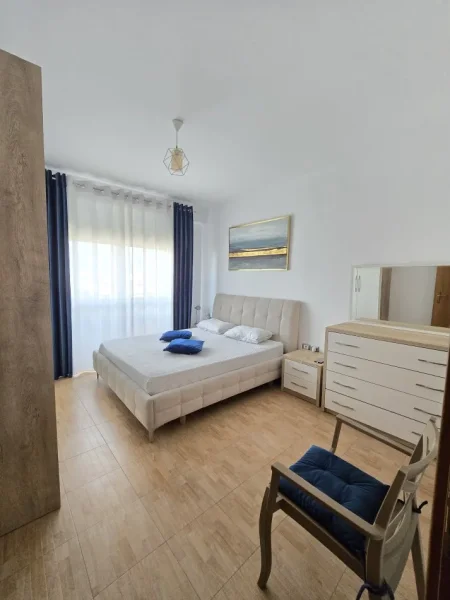 Tirane, jepet me qera apartament 2+1+Ballkon Kati 5, 106 m² 450 € (Rruga, Besim, Alla)