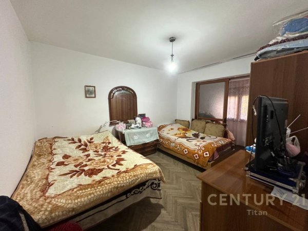 Tirane, shitet apartament 1+1 Kati 2, 56 m² 85.000 € (Ochaku)