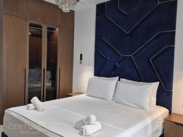 Vlore, jepet me qera Vile 1 Katshe Kati 1, 300 m² 55.000 € (Rezidenca Olea , Dhermi)